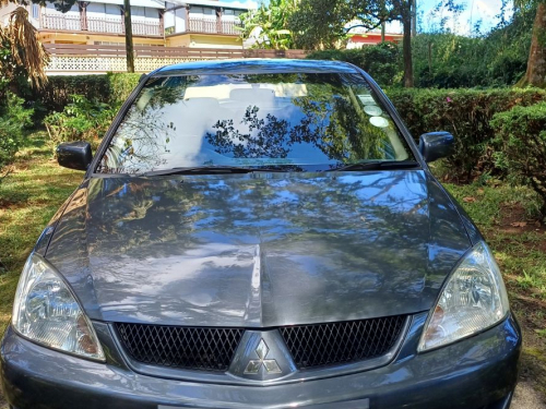 Pre-owned Mitsubishi lancer GLX for sale in 