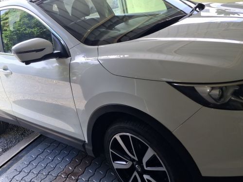 Nissan Qashqai j11 in Mauritius