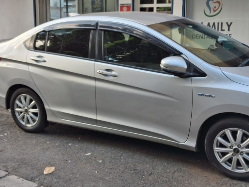 Honda grace in Mauritius