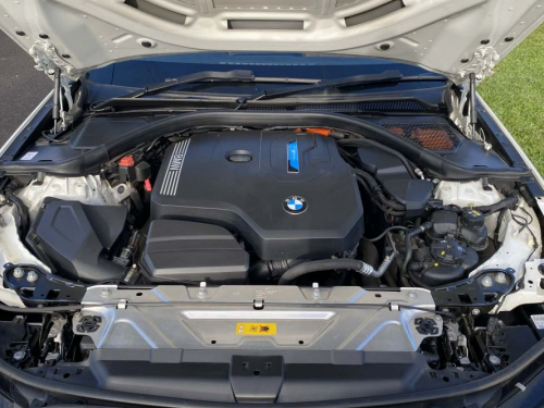 BMW 330e PLUG IN HYBRID G20 in Mauritius