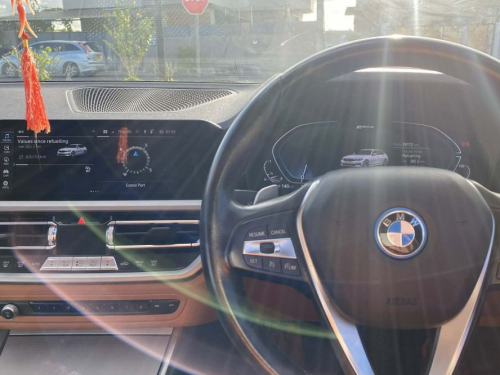 BMW 330e PLUG IN HYBRID G20 in Mauritius
