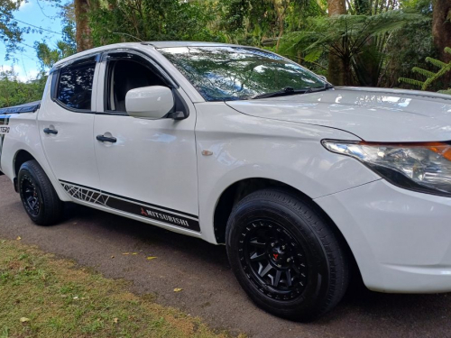 Mitsubishi l200 SPORTERO in Mauritius