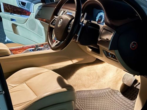 Jaguar XF Premium 2.0T in Mauritius