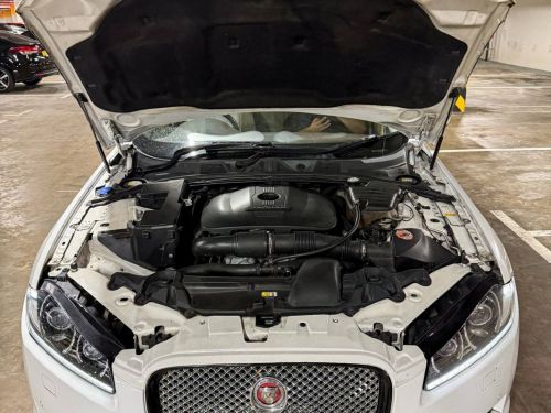 Jaguar XF Premium 2.0T in Mauritius
