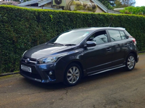 Toyota Yaris G in Mauritius