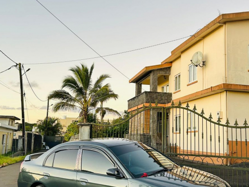 Honda Civic es8 in Mauritius