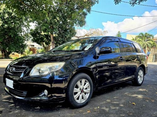 Toyota fielder in Mauritius
