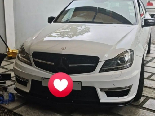 Mercedes-Benz C180 w204 in Mauritius