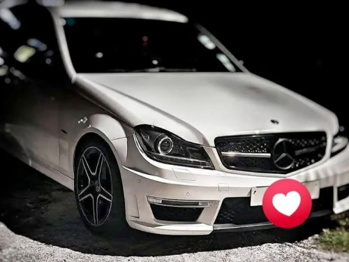 Mercedes-Benz C180 w204 in Mauritius