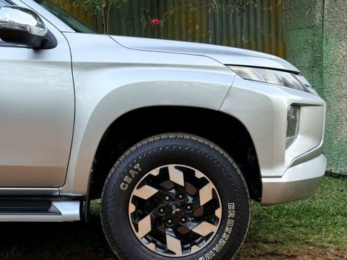 Mitsubishi Triton 4x4 in Mauritius