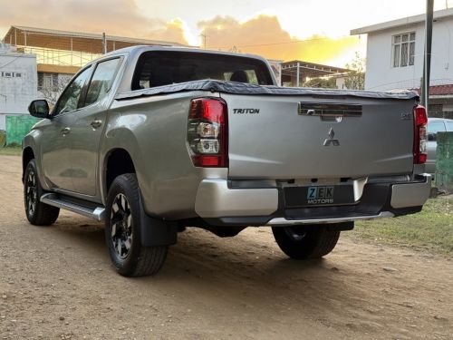 Mitsubishi Triton 4x4 in Mauritius