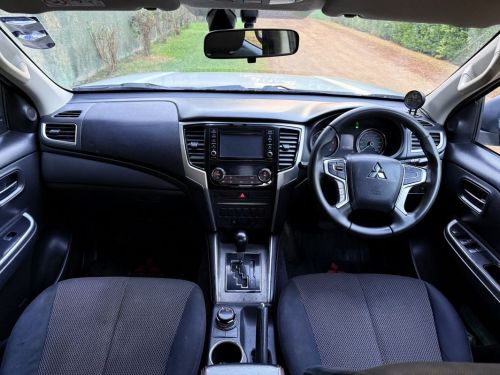 Mitsubishi Triton 4x4 in Mauritius