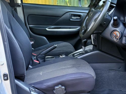 Mitsubishi Triton 4x4 in Mauritius