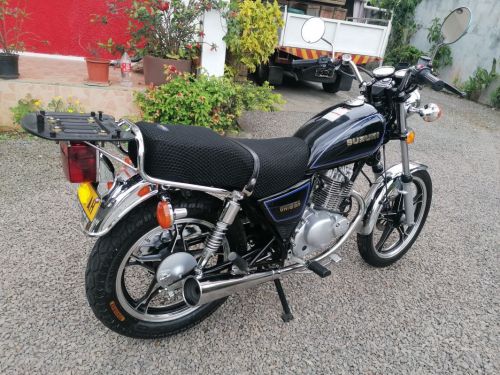 Suzuki GN125 in Mauritius